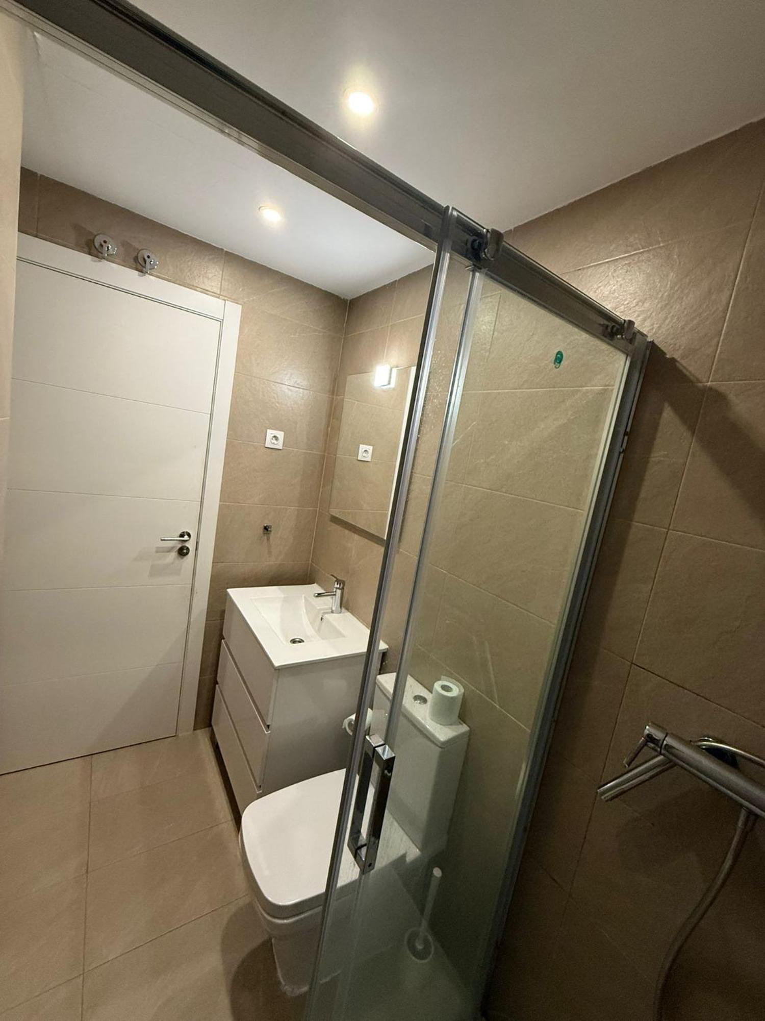 To Room Madrid Porras エクステリア 写真