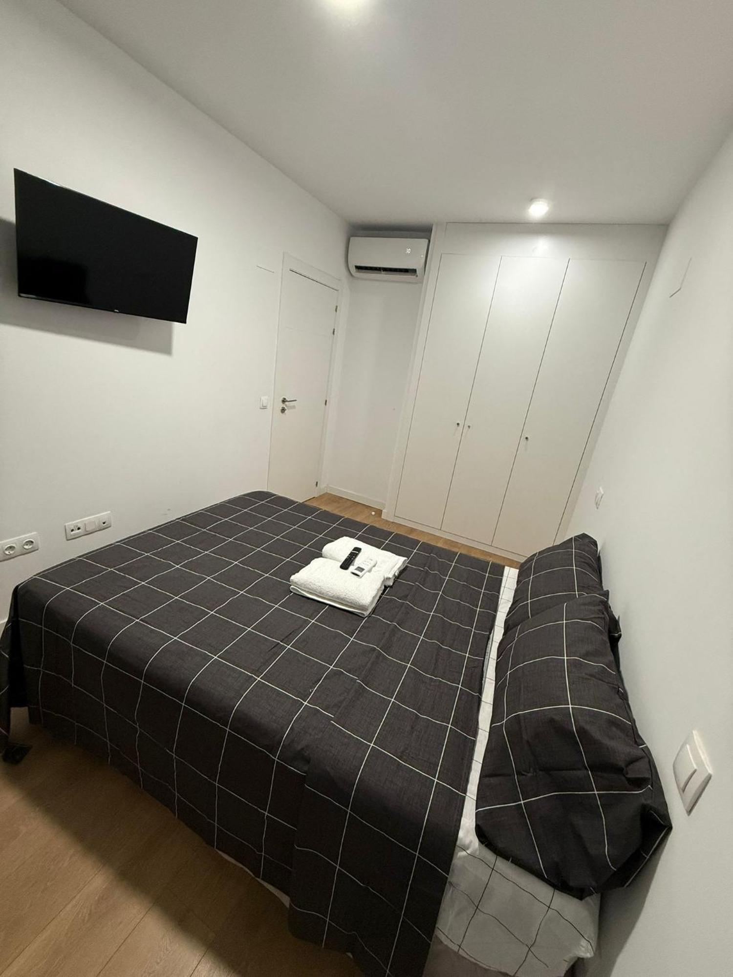To Room Madrid Porras エクステリア 写真