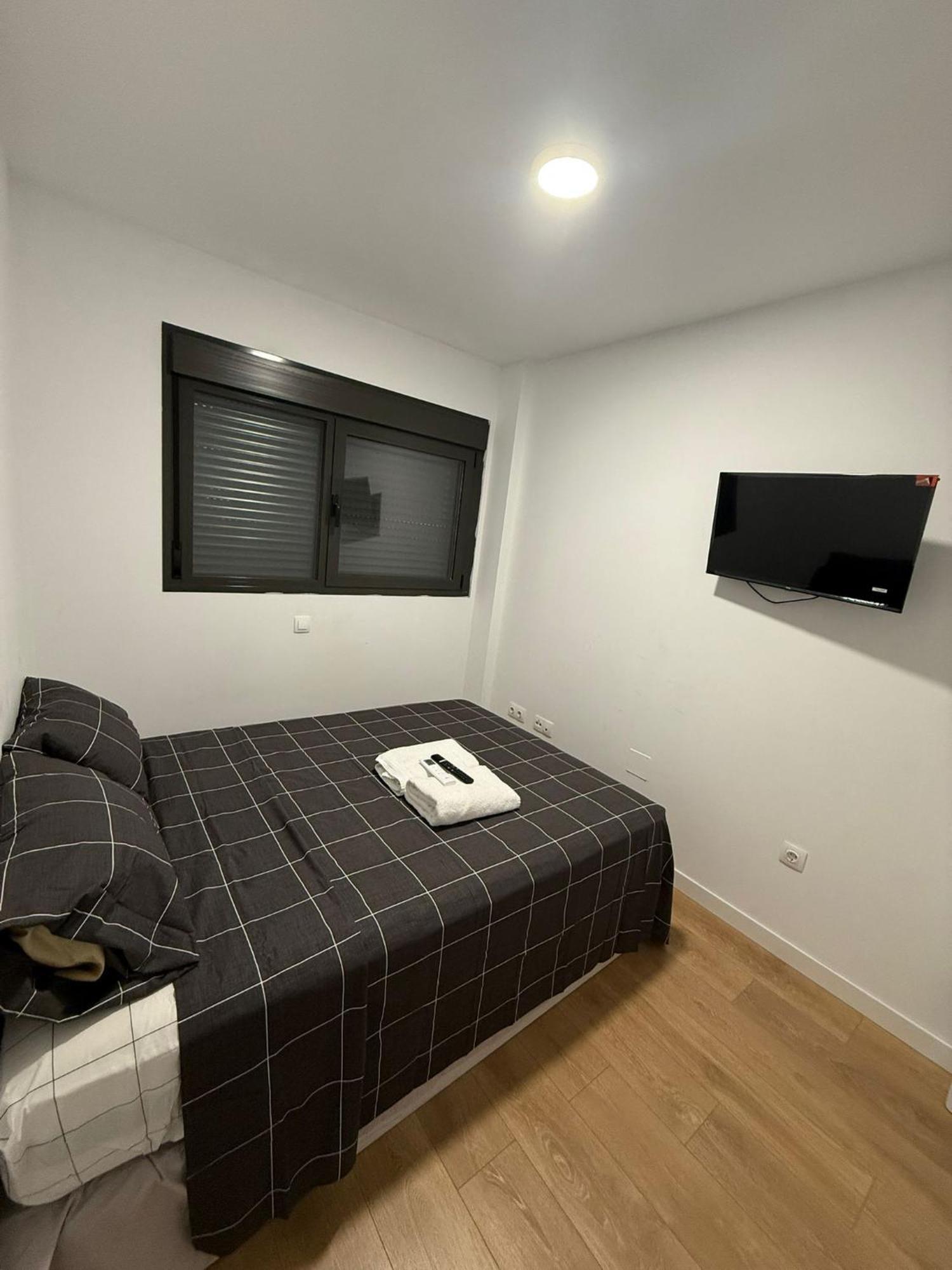 To Room Madrid Porras エクステリア 写真